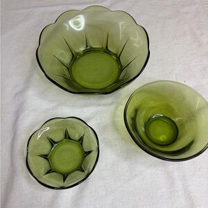 Green Glass Bowl Set